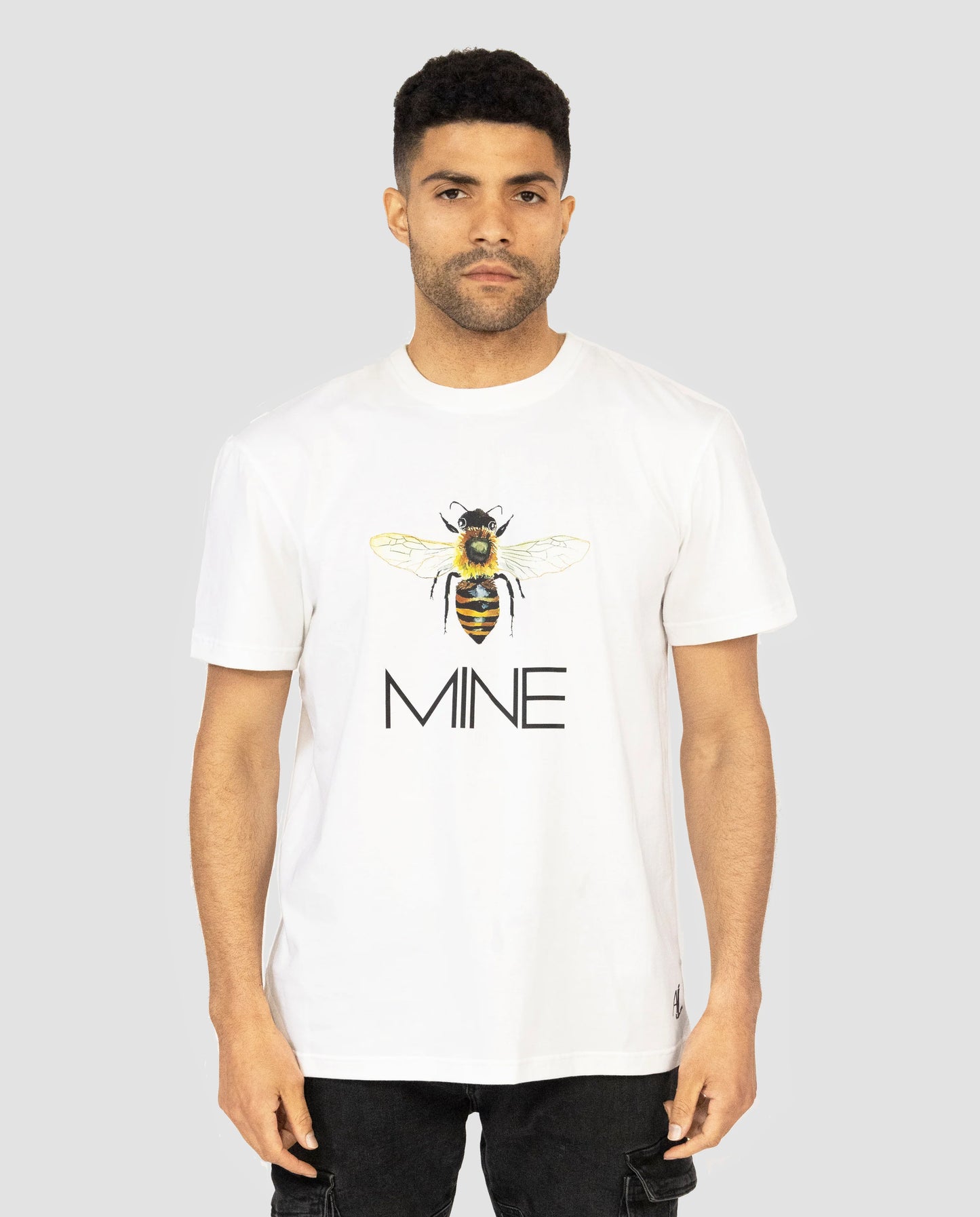 BEE T- SHIRT